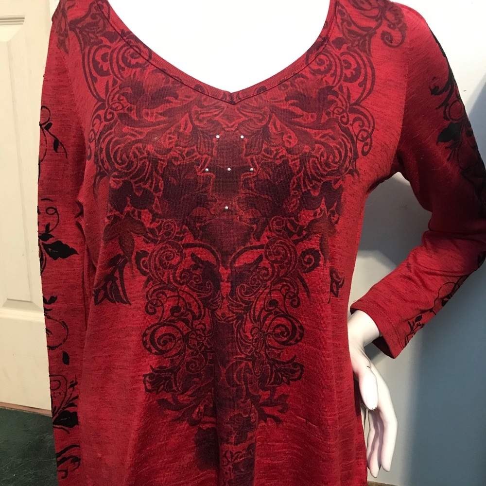 OneWorld top, velvet scrollwork on sleeves.